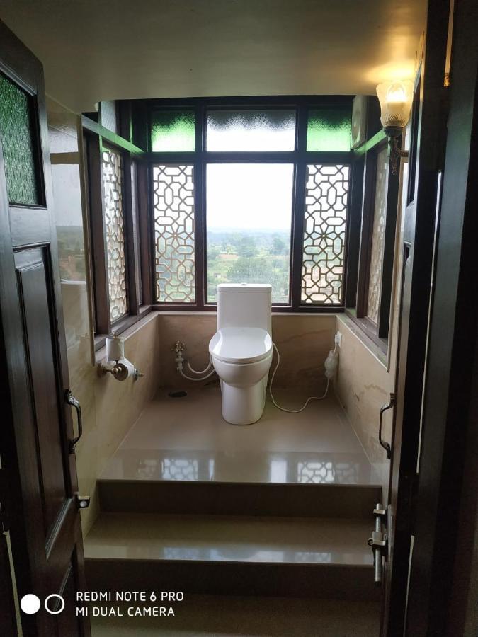 Mpt Sheesh Mahal, Orchha Hotell Exteriör bild