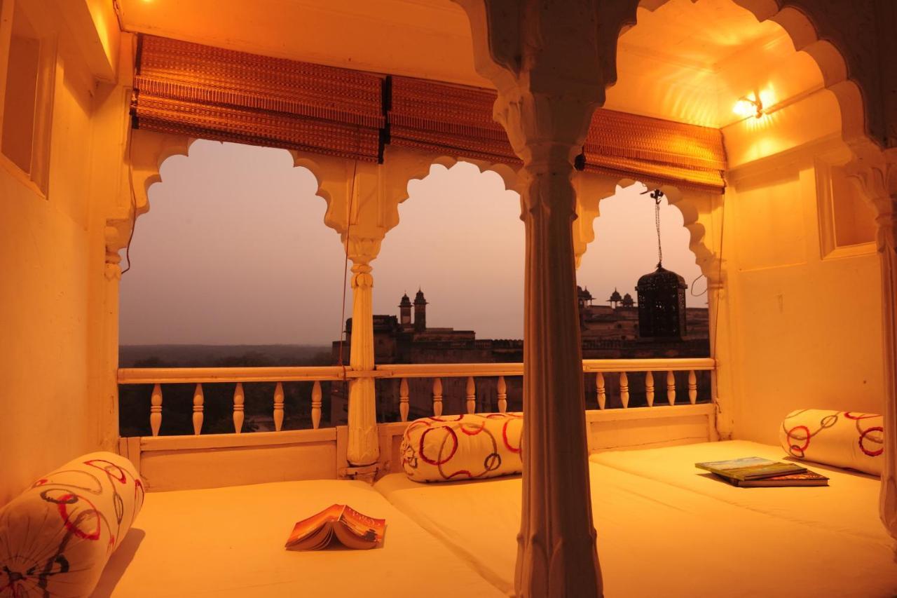 Mpt Sheesh Mahal, Orchha Hotell Exteriör bild